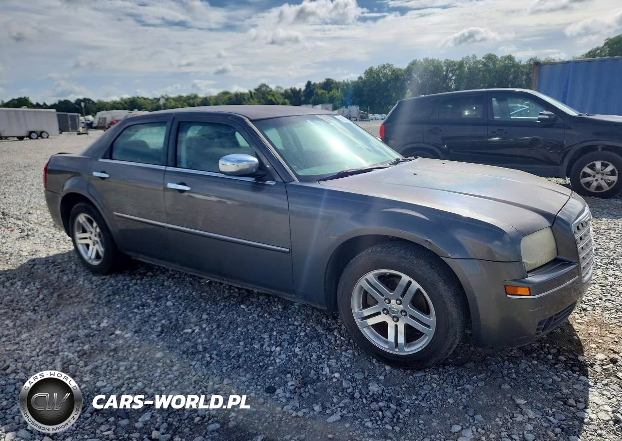 2010 Chrysler 300 Touring VIN:2C3CA5CV9AH206501 - 4