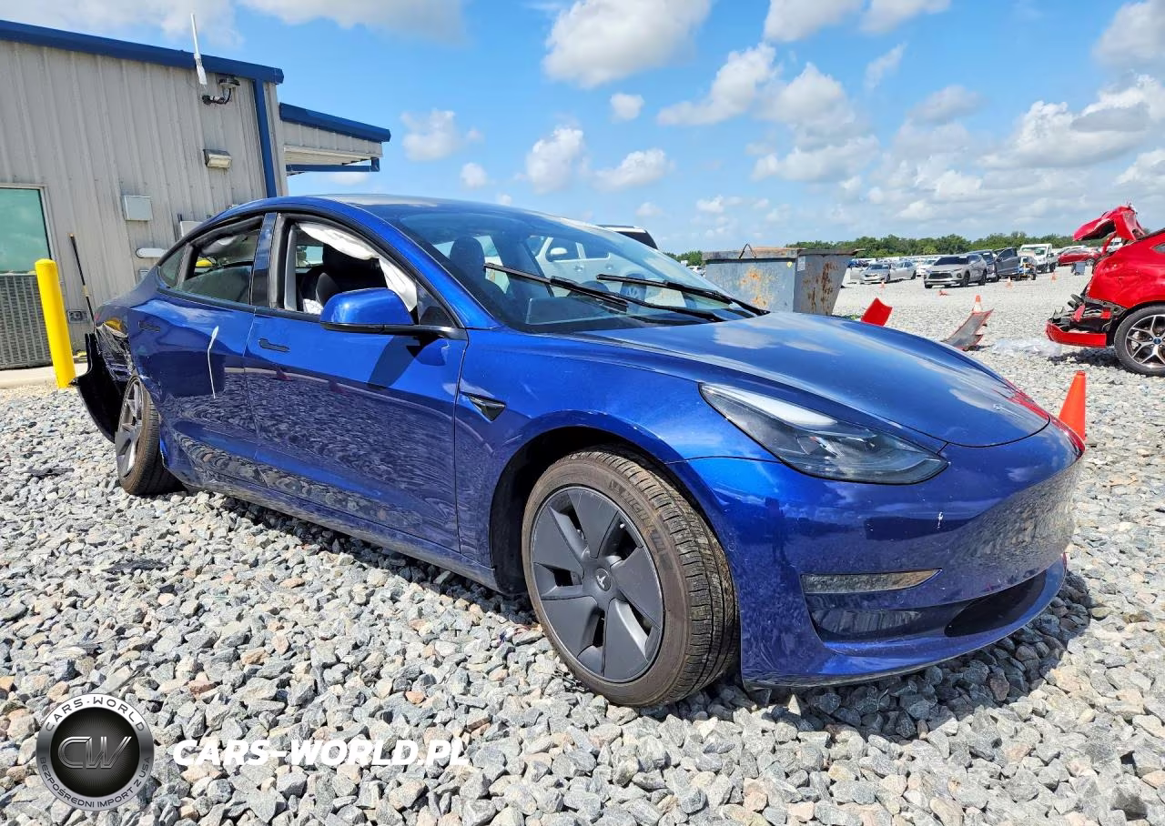 2022 Tesla Model 3 VIN:5YJ3E1EB9NF233172 - 4