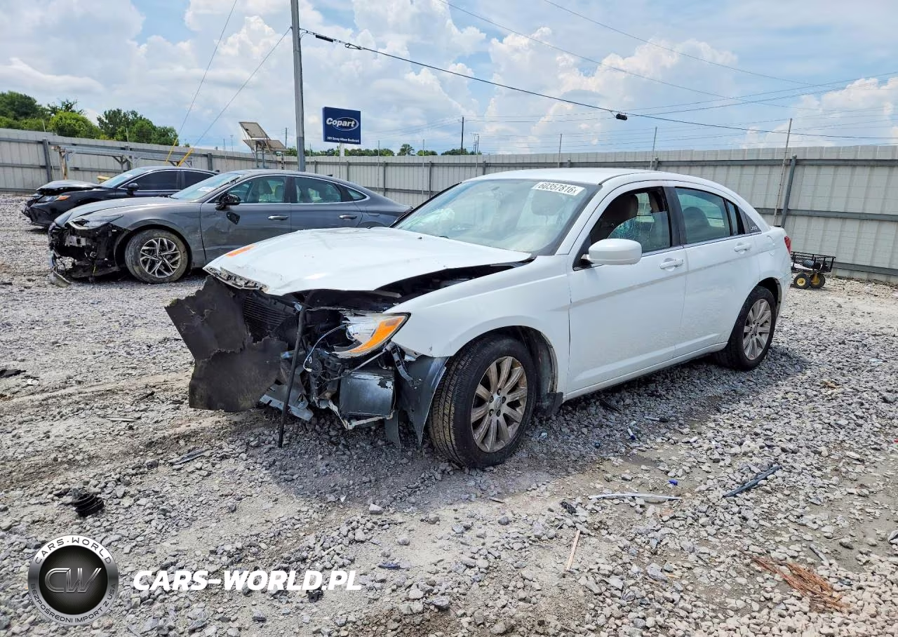 2013 Chrysler 200 Touring