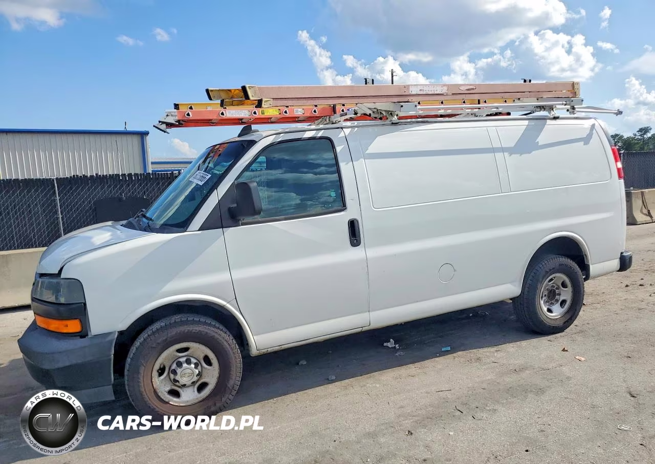 2020 Chevrolet Express G2500