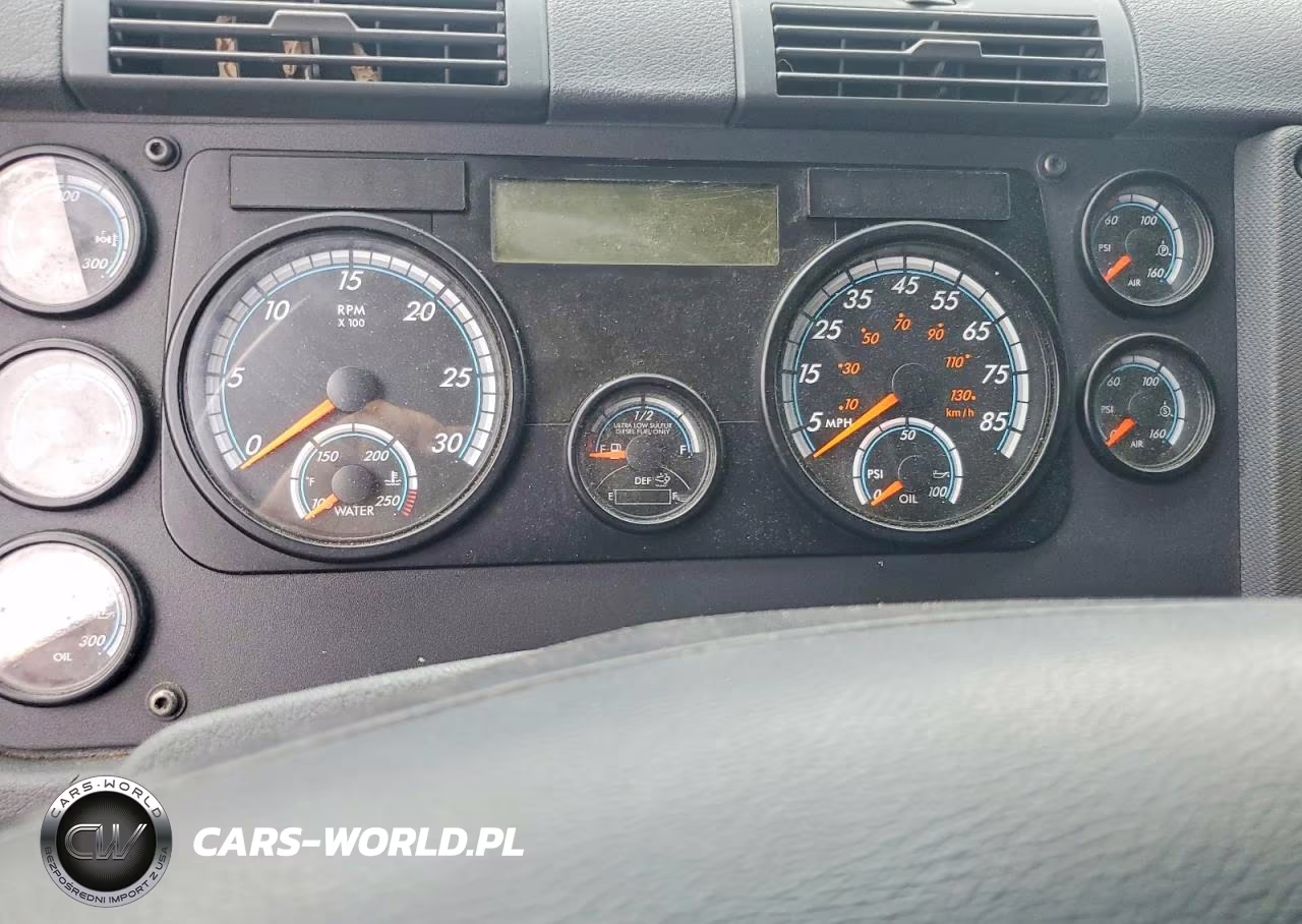 2019 Freightliner Cascadia Trucks VIN:3AKJGLDV4KSKL6088 - 9