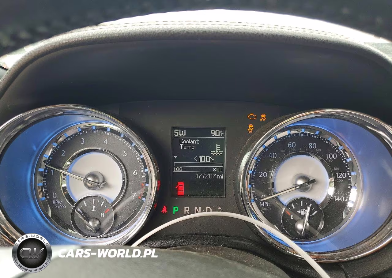 2011 Chrysler 300 Limited VIN:2C3CA5CG0BH559874 - 9