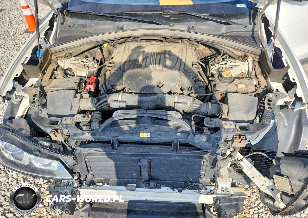 2017 Jaguar F-Pace Premium VIN:SADCJ2BVXHA049490 - 11