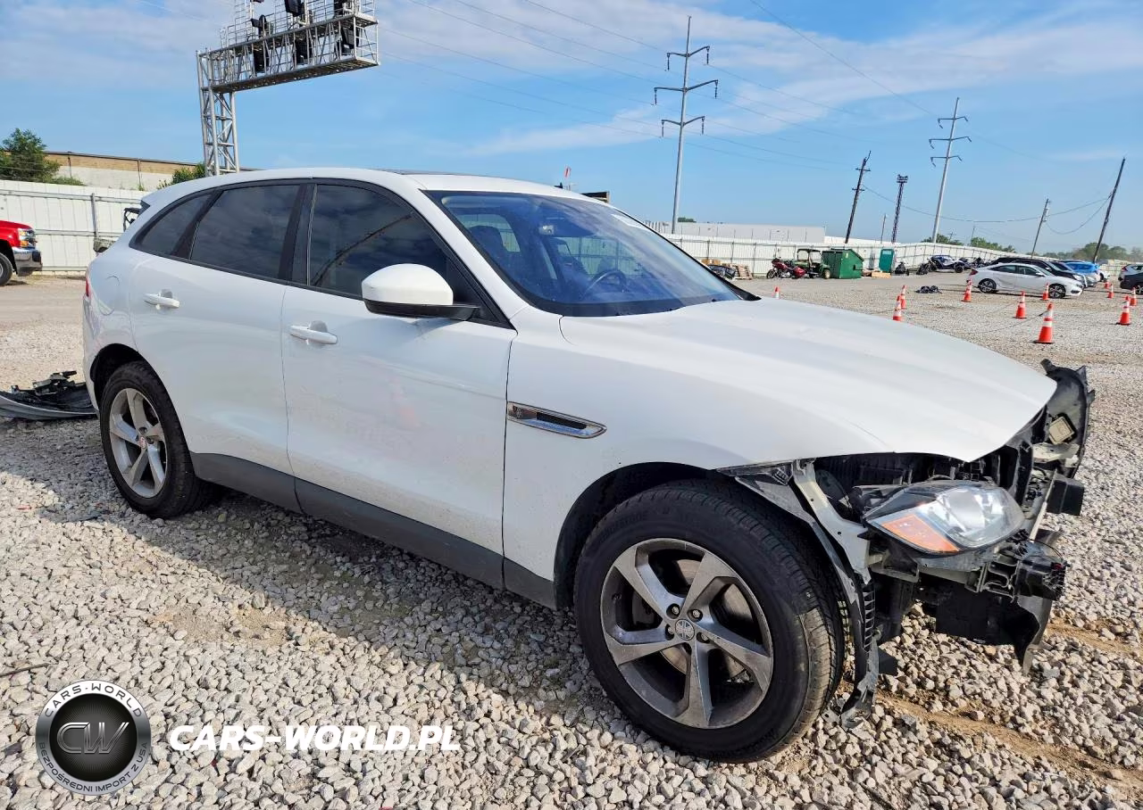 2017 Jaguar F-Pace Premium VIN:SADCJ2BVXHA049490 - 4