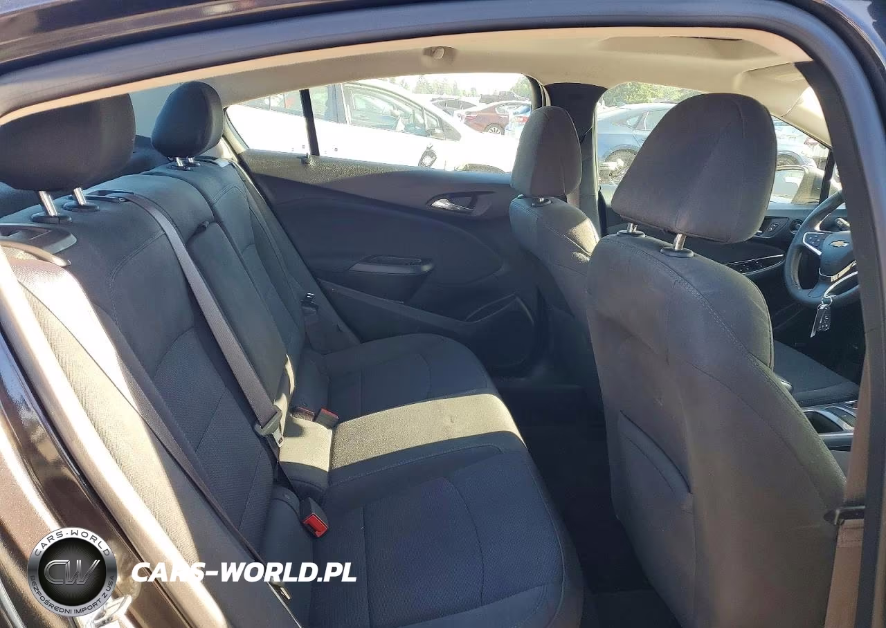 2017 Chevrolet Cruze Lt VIN:1G1BE5SM7H7105122 - 10