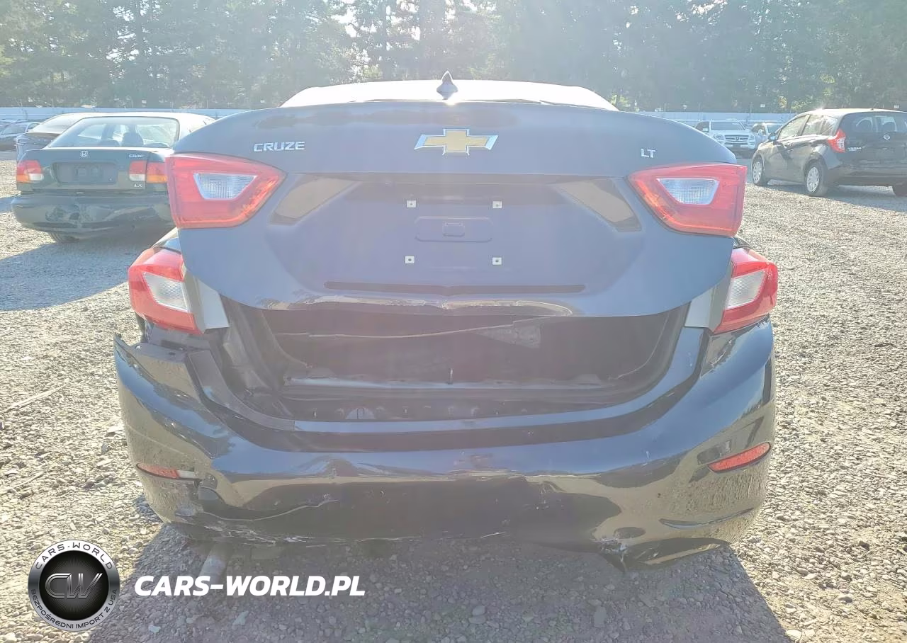 2017 Chevrolet Cruze Lt VIN:1G1BE5SM7H7105122 - 6
