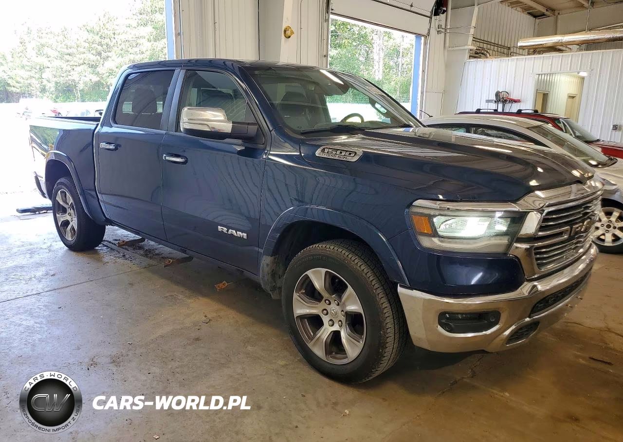 2019 Ram 1500 Laramie VIN:1C6SRFJT3KN677907 - 4