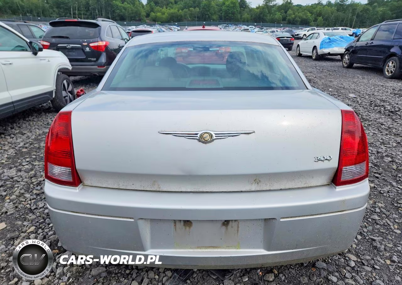 2007 Chrysler 300 VIN:2C3KA43R17H829497 - 6