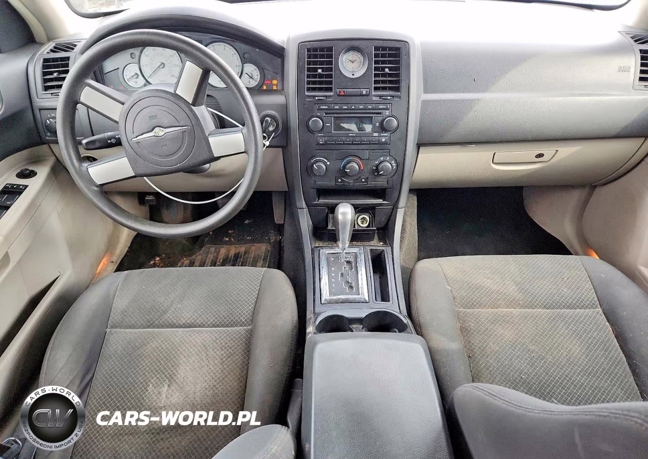 2007 Chrysler 300 VIN:2C3KA43R17H829497 - 8