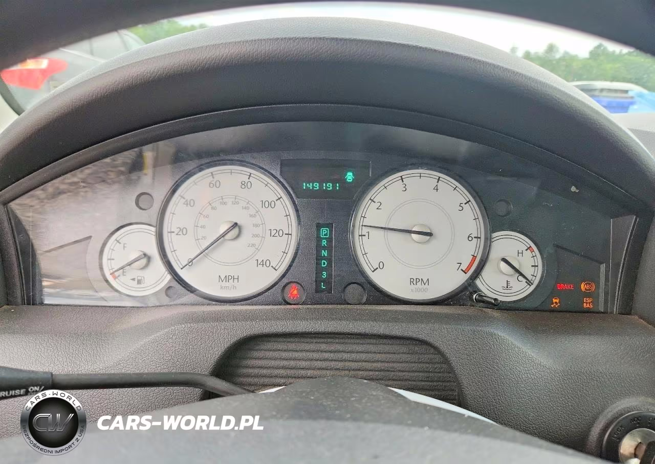 2007 Chrysler 300 VIN:2C3KA43R17H829497 - 9