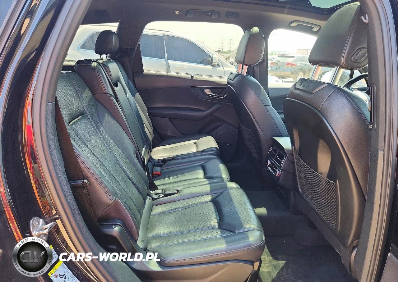 2017 Audi Q7 Prestige VIN:WA1VAAF72HD034193 - 10