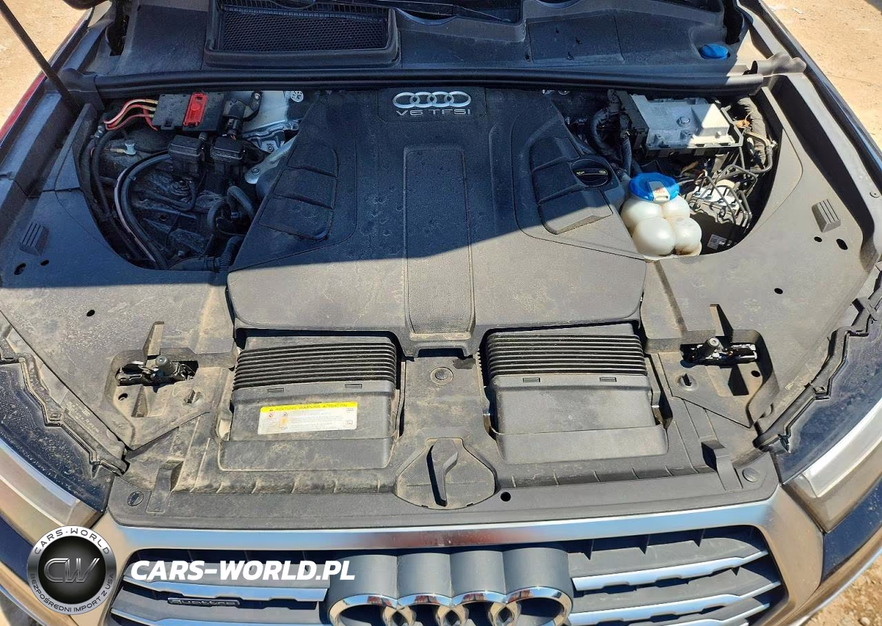 2017 Audi Q7 Prestige VIN:WA1VAAF72HD034193 - 11