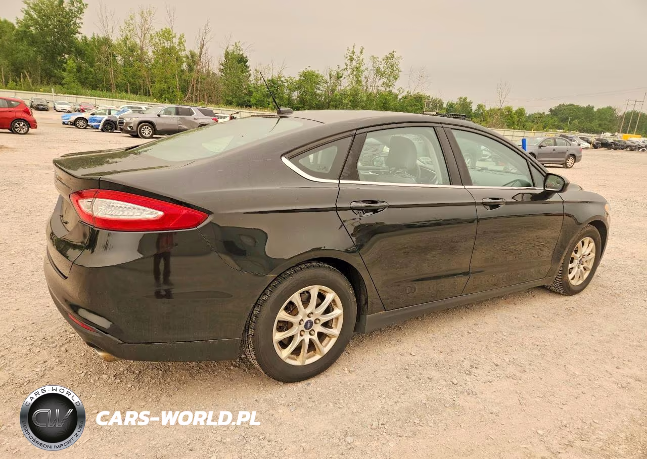 2015 Ford Fusion S VIN:3FA6P0G78FR202236 - 3
