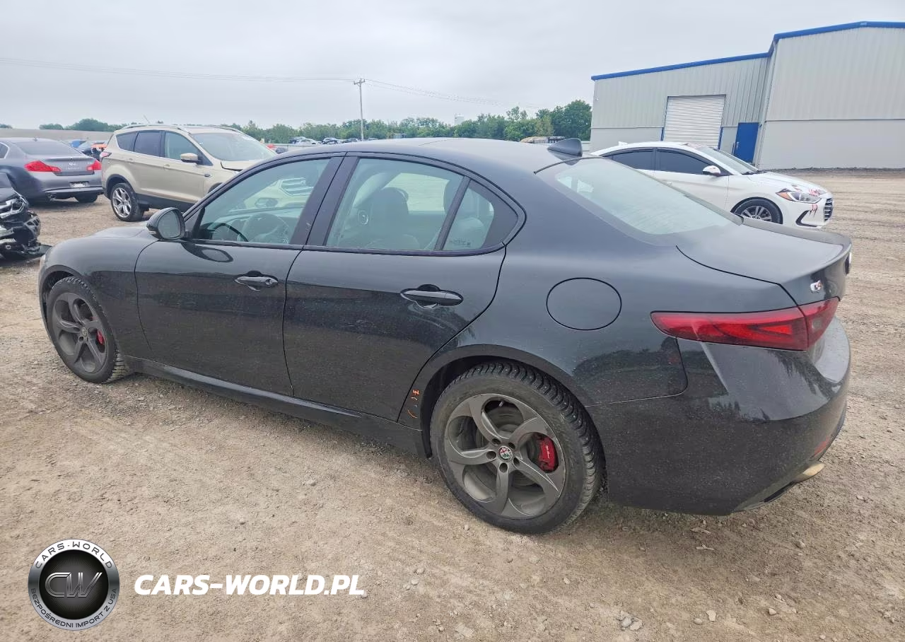 2017 Alfa Romeo Giulia Q4 VIN:ZARFAEDN9H7539025 - 2