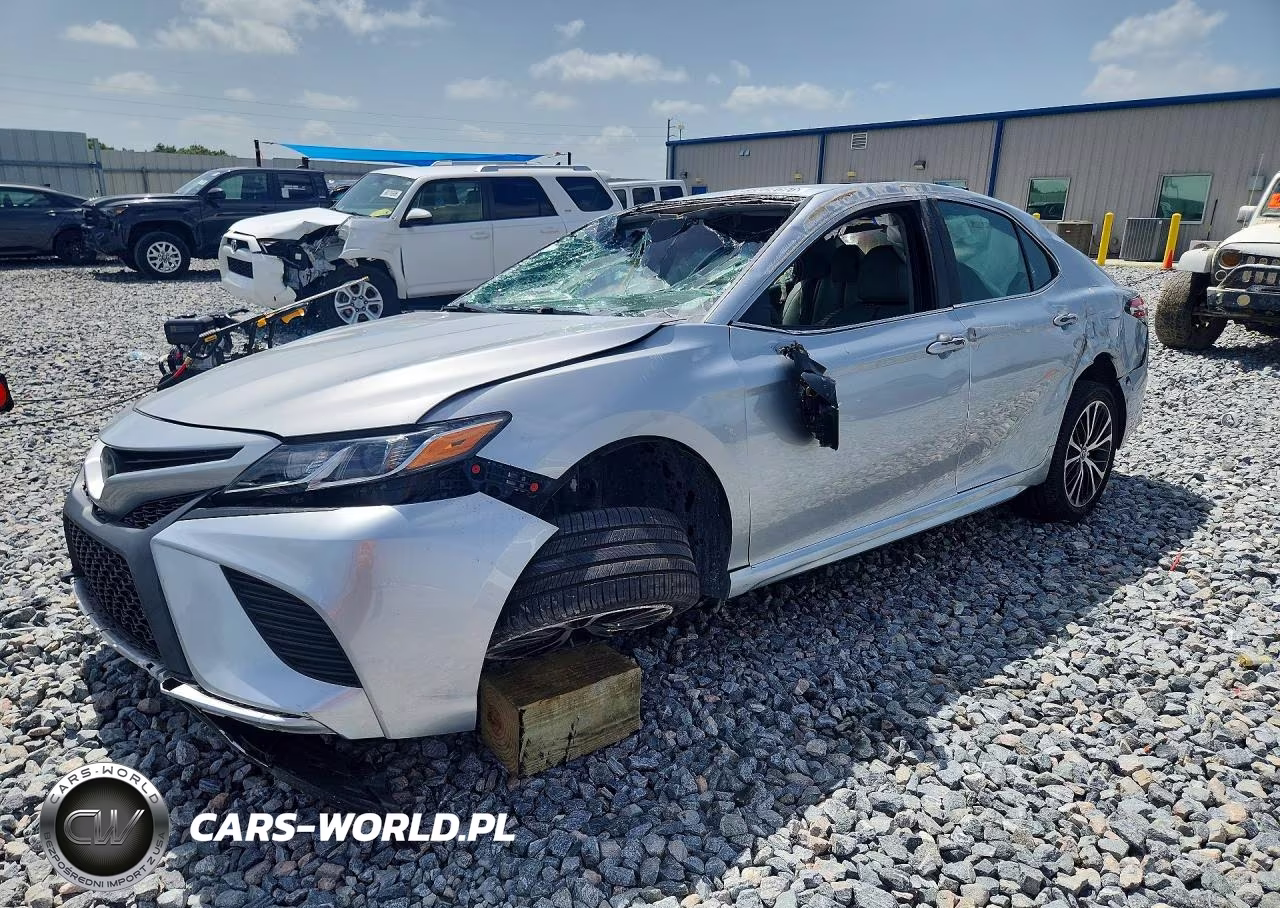 2018 Toyota Camry Se – zdjęcie 1 z 12