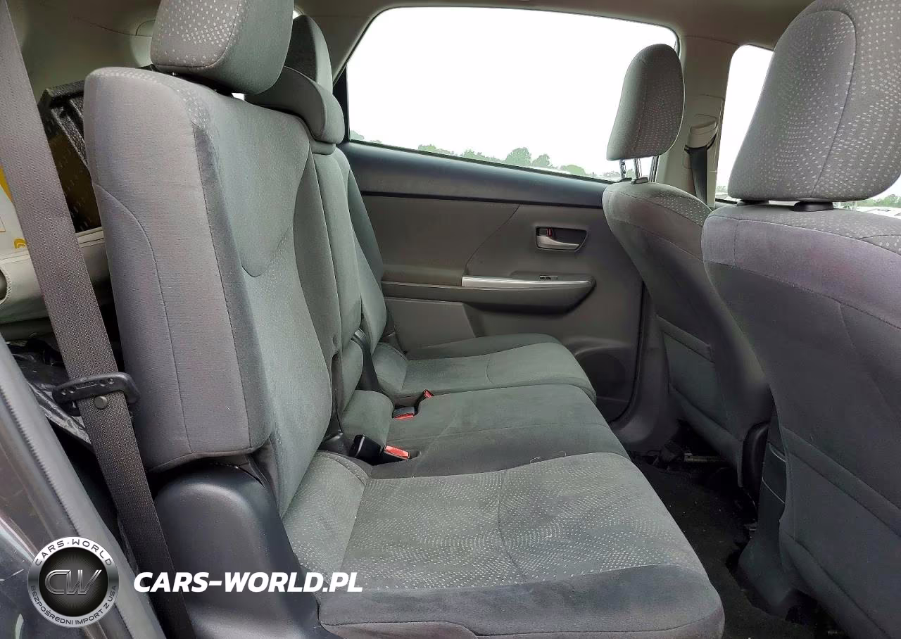 2012 Toyota Prius V Two VIN:JTDZN3EU7C3138806 - 11