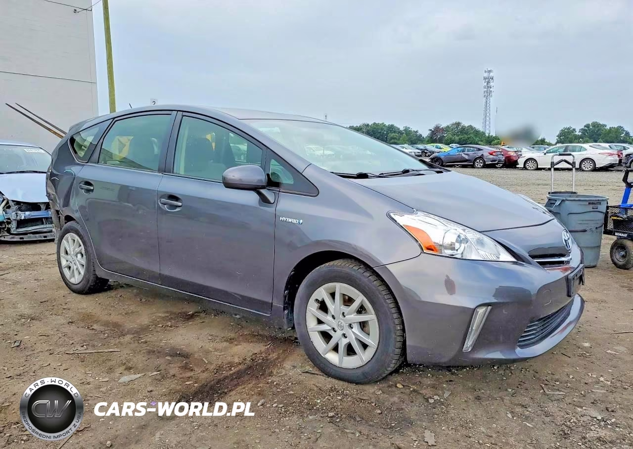 2012 Toyota Prius V Two VIN:JTDZN3EU7C3138806 - 4
