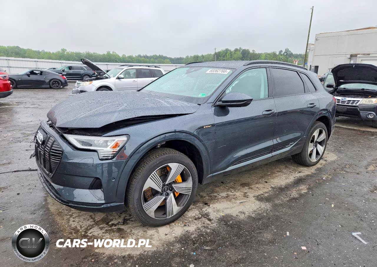 2022 Audi E-Tron Premium Plus