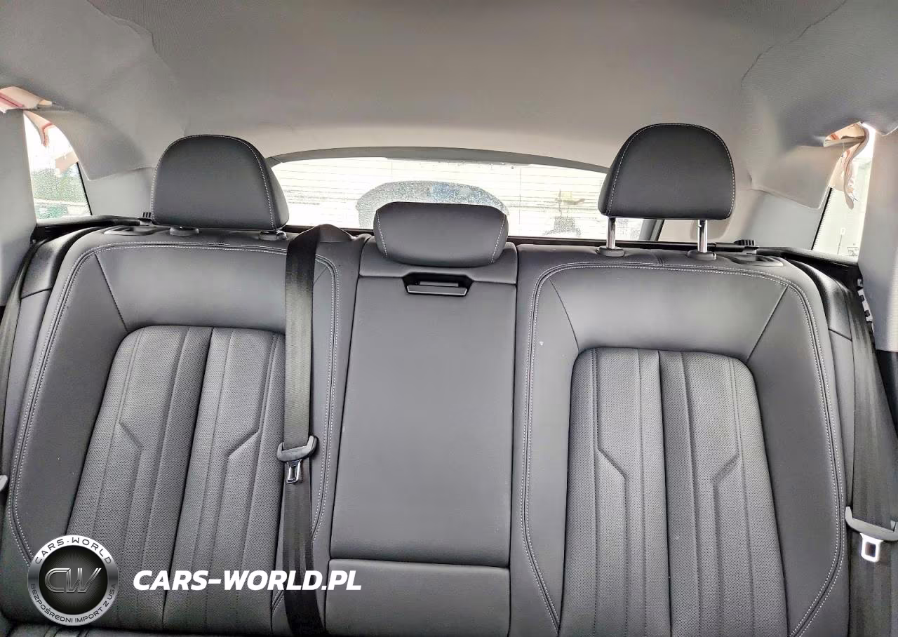 2022 Audi E-Tron Premium Plus VIN:WA1LAAGEXNB005293 - 10
