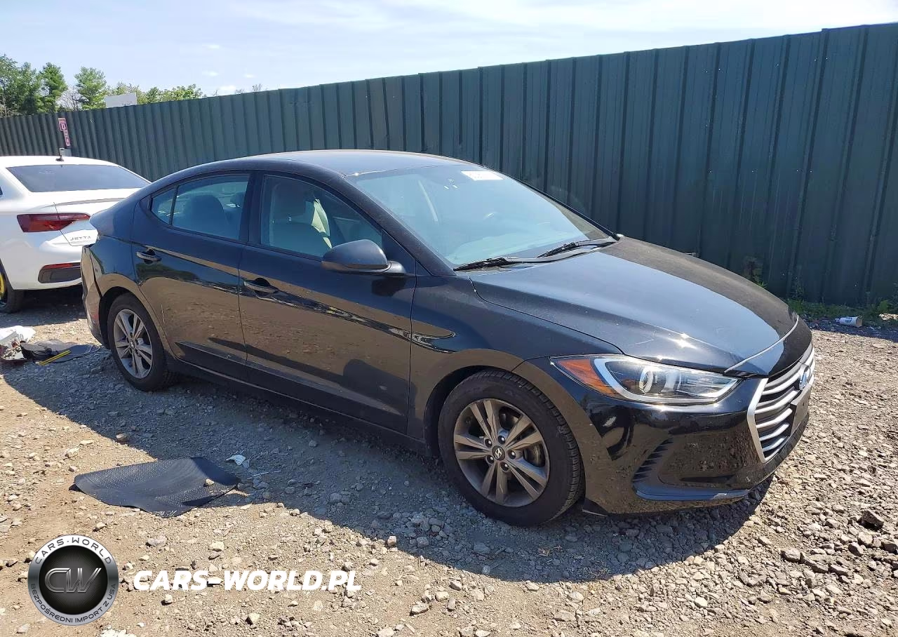 2017 Hyundai Elantra Se VIN:5NPD84LF9HH001955 - 4