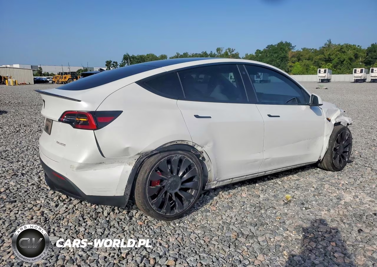 2022 Tesla Model Y VIN:7SAYGDEF0NF539958 - 3