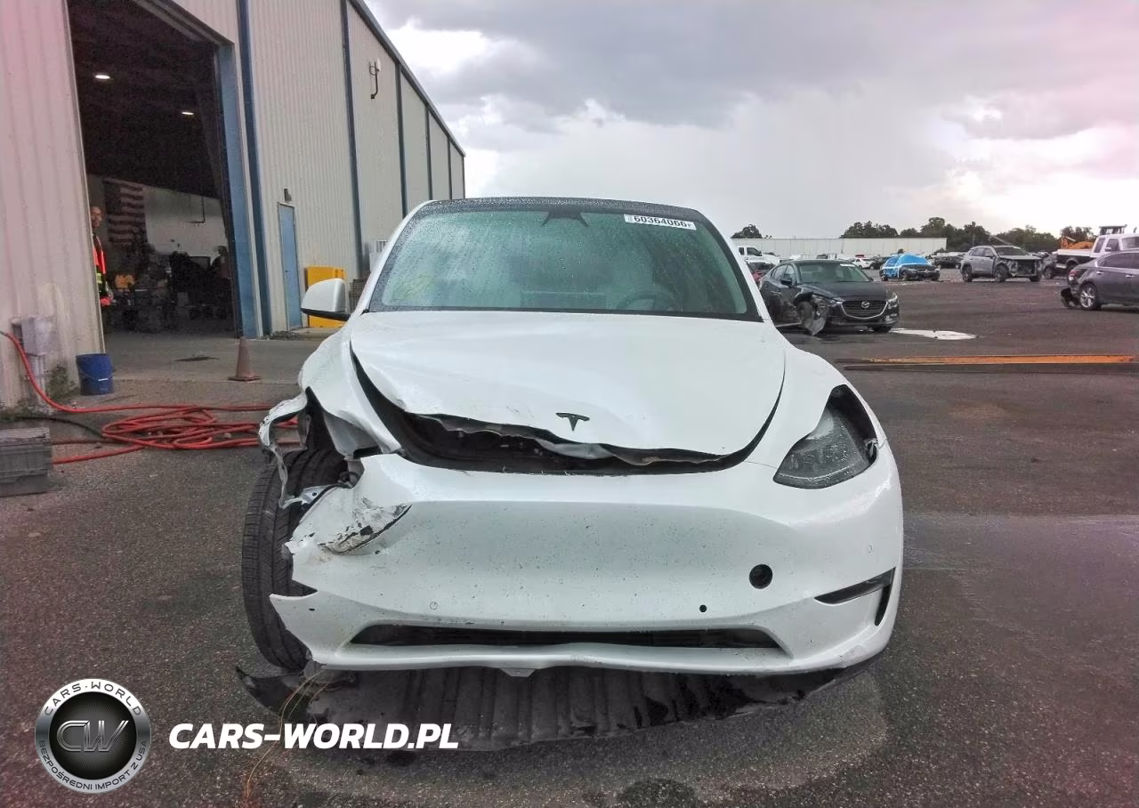 2022 Tesla Model Y VIN:7SAYGDEF0NF539958 - 5