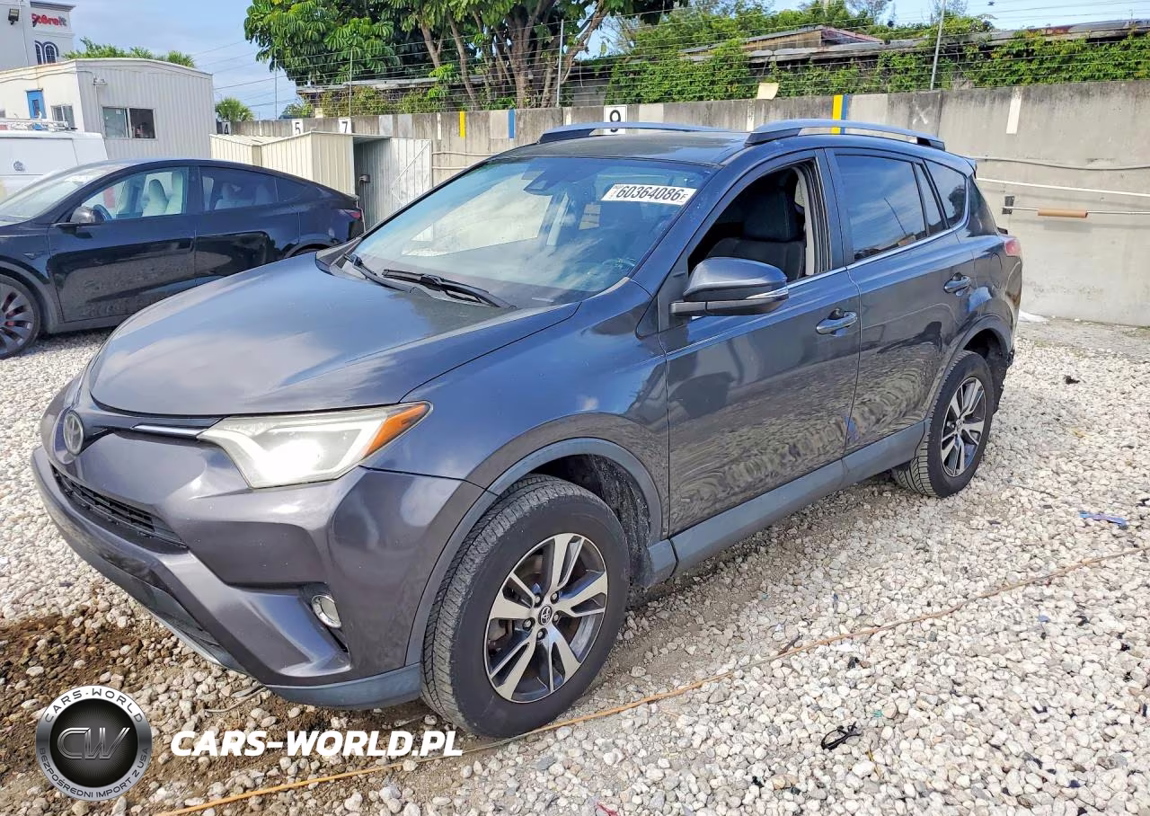 2018 Toyota Rav4 Xle – zdjęcie 1 z 14