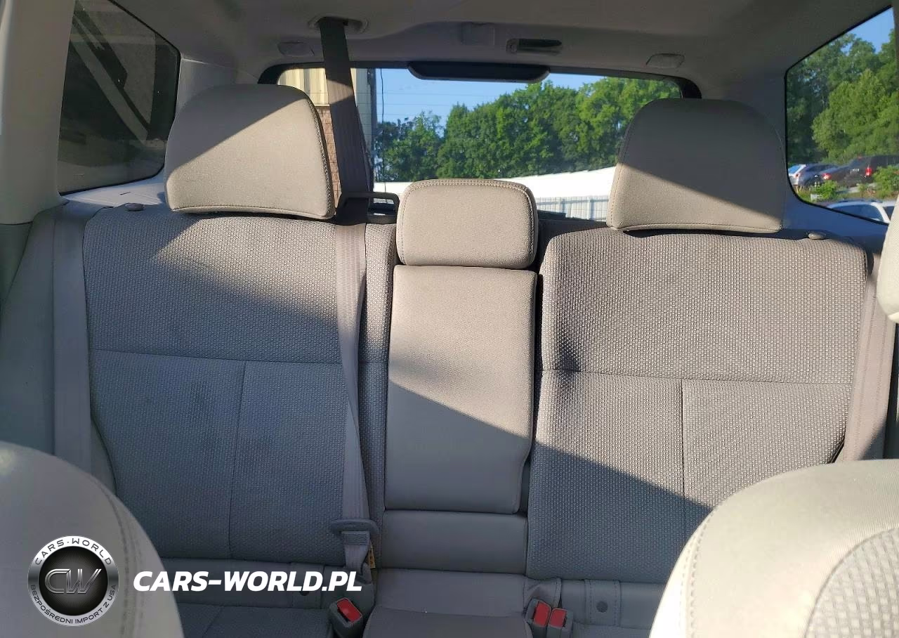 2011 Subaru Forester 2.5X Premium VIN:JF2SHADC2BH744846 - 10