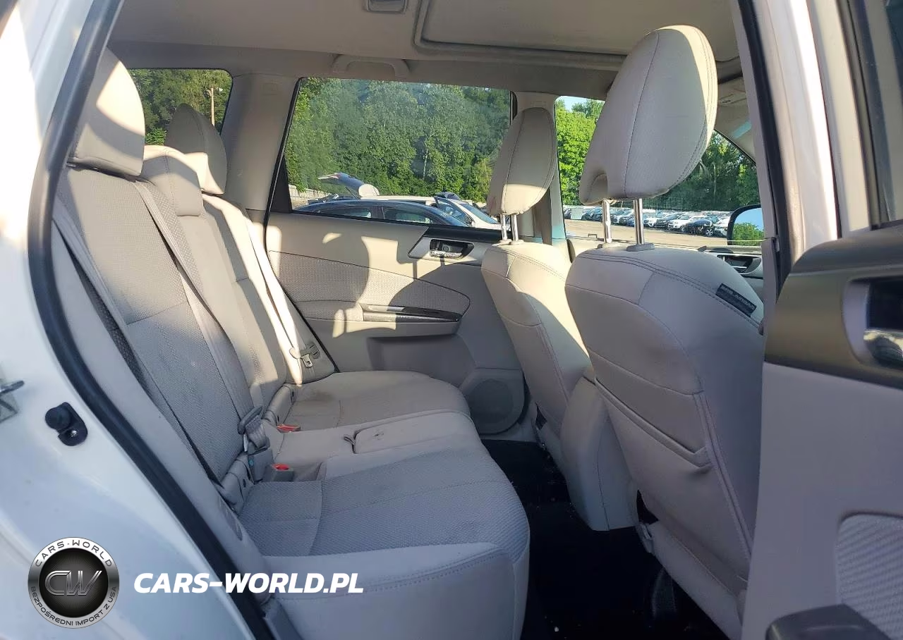 2011 Subaru Forester 2.5X Premium VIN:JF2SHADC2BH744846 - 11