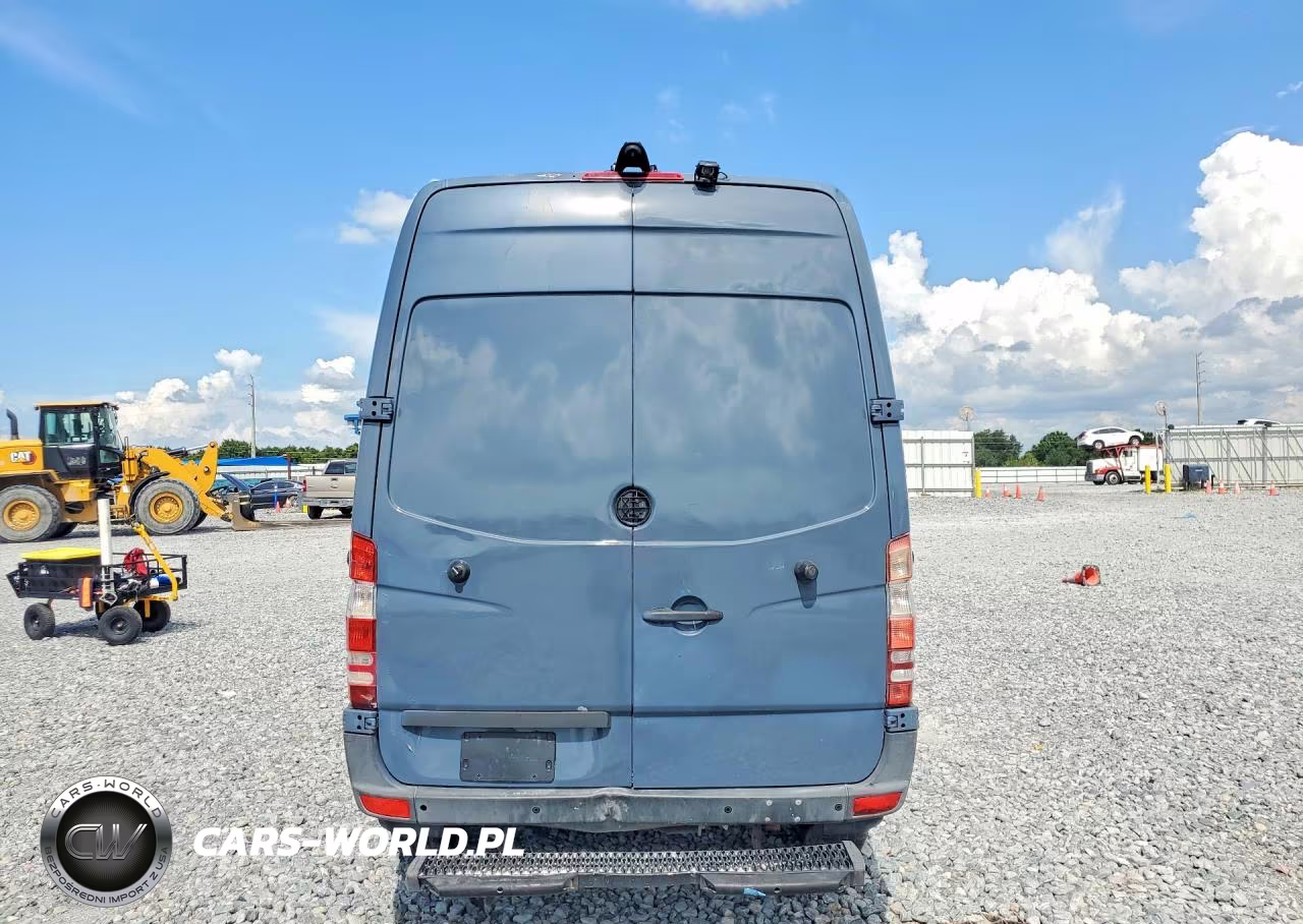 2018 Mercedes-Benz Sprinter 2500 Standard Roof V6 VIN:WD3PE7CD2JP640804 - 6