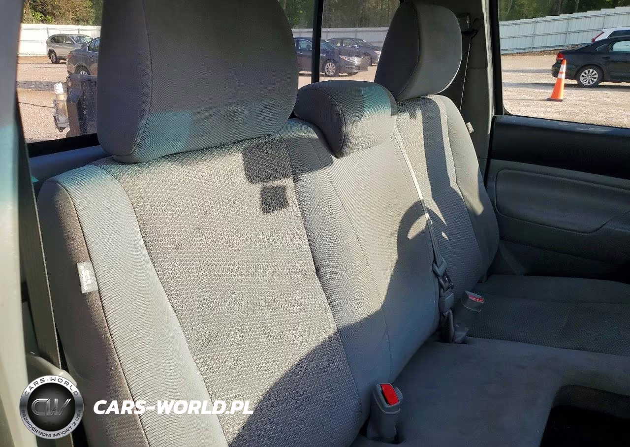 2012 Toyota Tacoma VIN:5TFNX4CNXCX014953 - 10