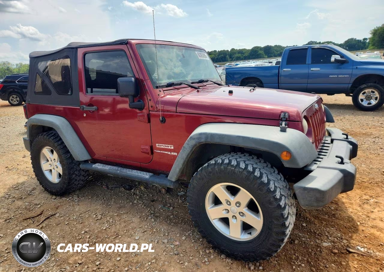 2013 Jeep Wrangler Sport VIN:1C4AJWAG3DL606087 - 4