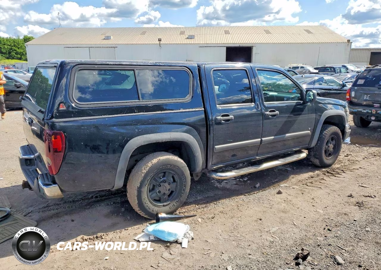 2008 Chevrolet Colorado VIN:1GCDT13EX88102828 - 3