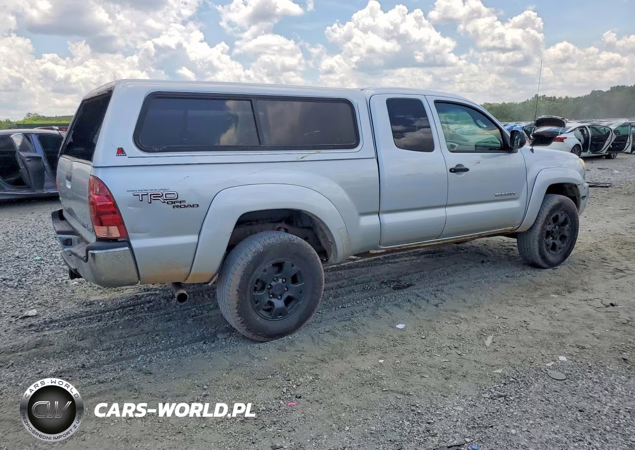 2005 Toyota Tacoma Access Cab VIN:5TEUU42N15Z143925 - 3