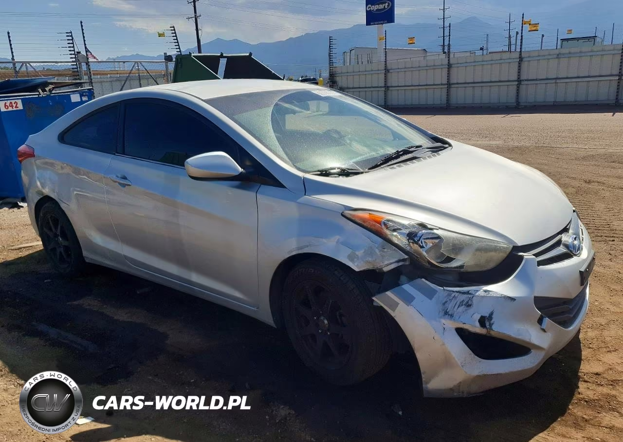 2013 Hyundai Elantra Coupe Gs VIN:KMHDH6AE8DU003598 - 4