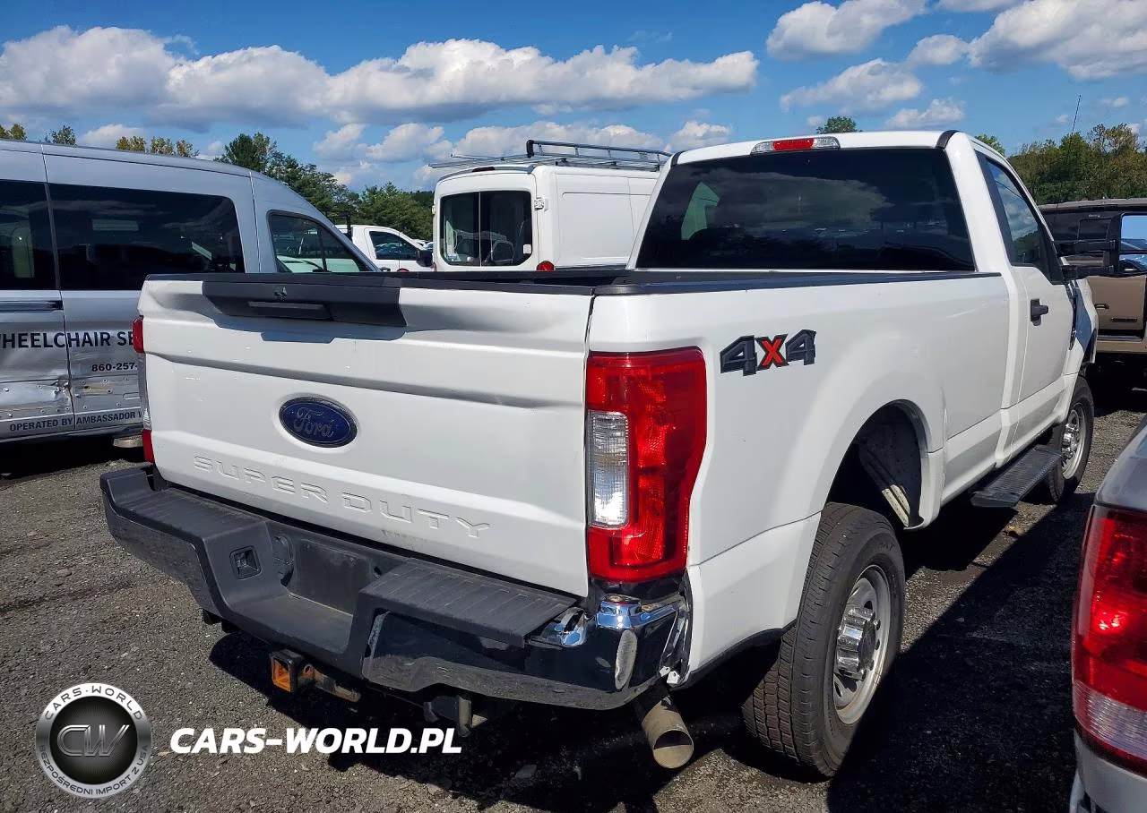 2019 Ford F250 Super Duty VIN:1FTBF2B60KEG62672 - 3