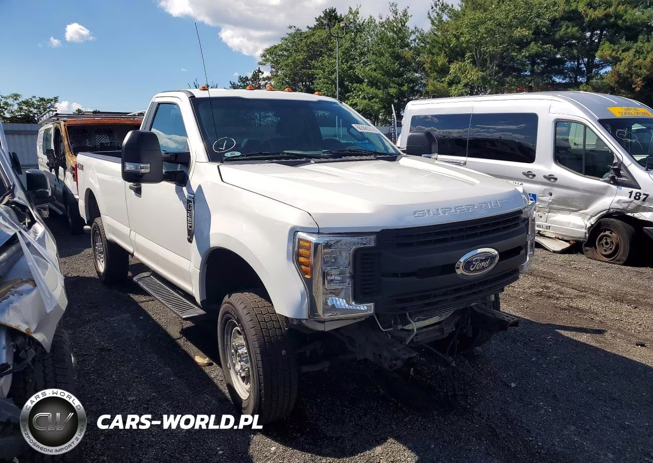 2019 Ford F250 Super Duty VIN:1FTBF2B60KEG62672 - 4