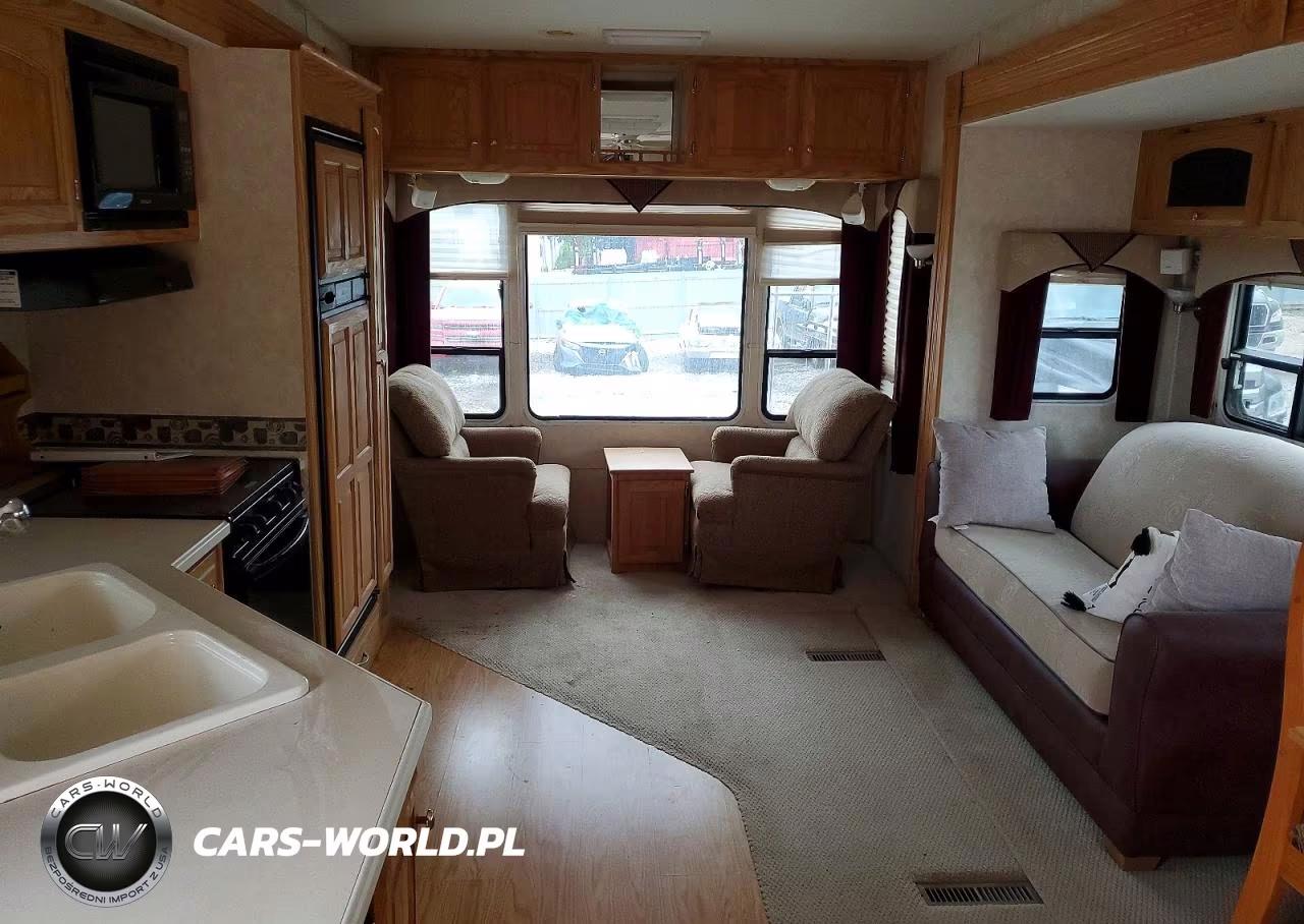 2004 Carriage Cameo Camper VIN:16F62E4R841A05590 - 6