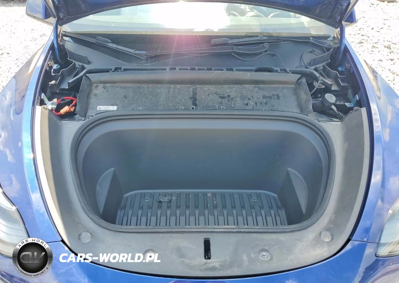 2022 Tesla Model Y VIN:7SAYGDEE4NF532132 - 12