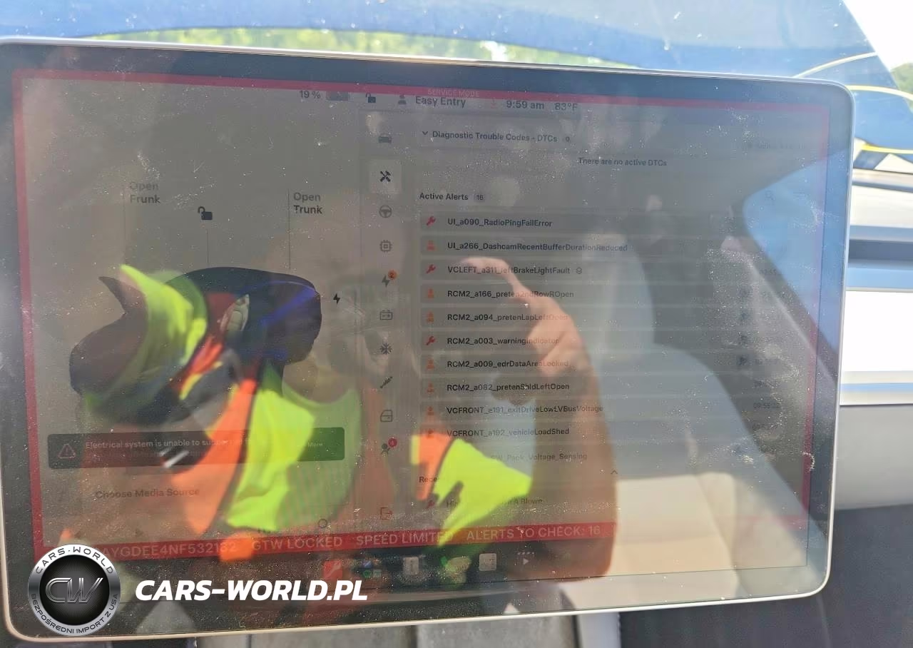 2022 Tesla Model Y VIN:7SAYGDEE4NF532132 - 9