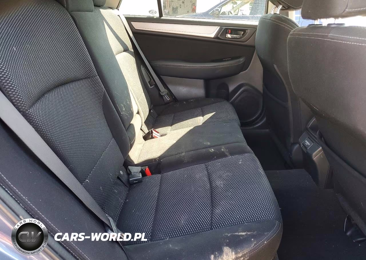 2018 Subaru Outback 2.5I Premium VIN:4S4BSAFC4J3215032 - 10