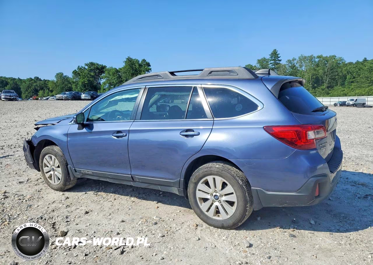 2018 Subaru Outback 2.5I Premium VIN:4S4BSAFC4J3215032 - 2