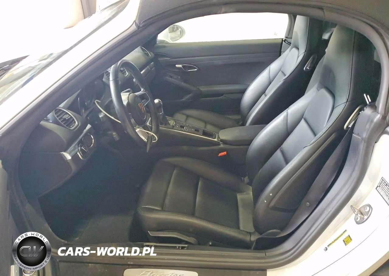 2019 Porsche Boxster Base-T VIN:WP0CA2A83KS211307 - 7