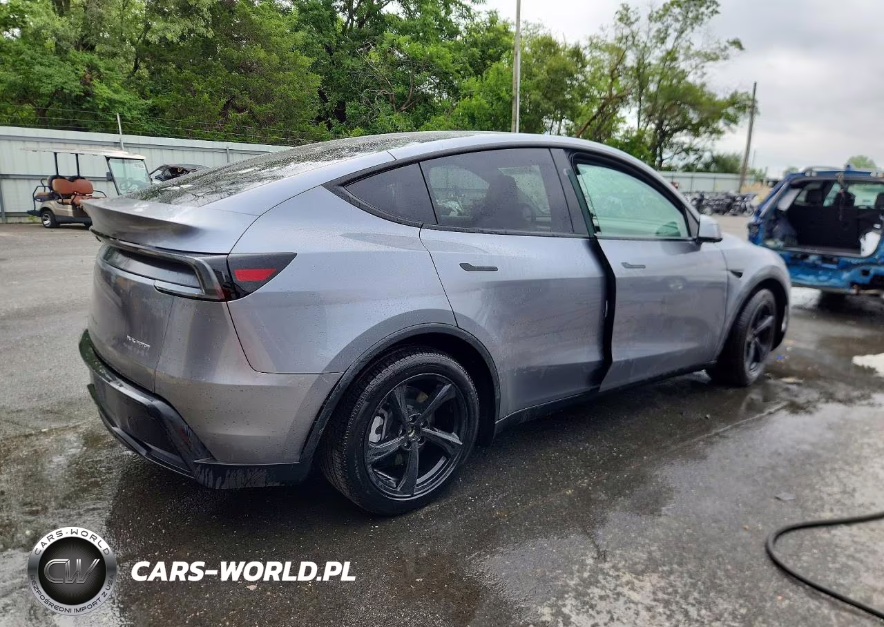 2026 Tesla Model Y VIN:7SAYGDEE2TA458509 - 3