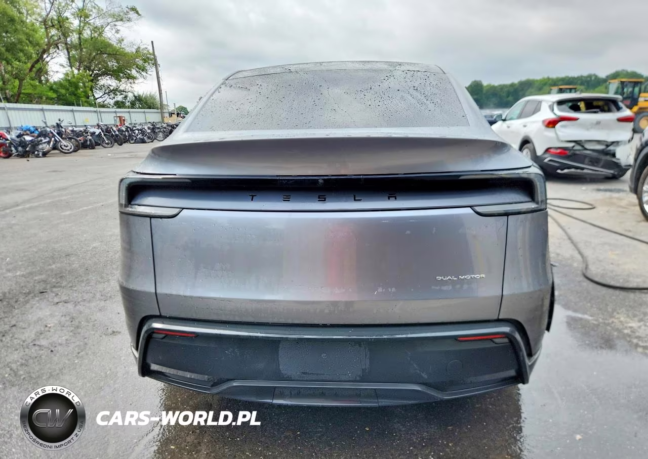 2026 Tesla Model Y VIN:7SAYGDEE2TA458509 - 6