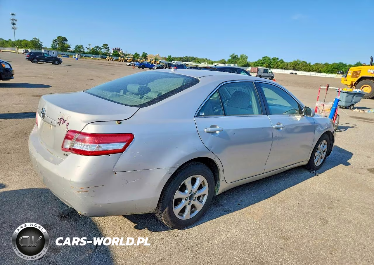2011 Toyota Camry Le VIN:4T1BF3EK5BU613483 - 3