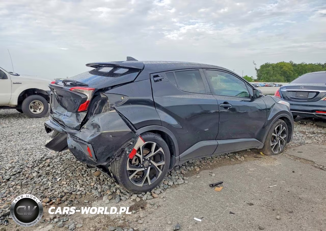 2018 Toyota C-Hr Xle VIN:JTNKHMBX3J1010256 - 3