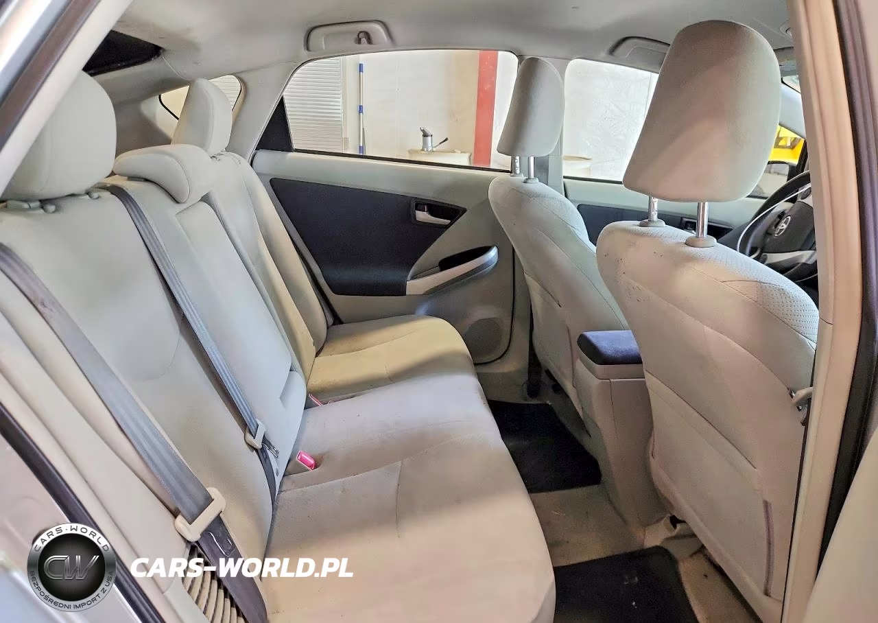 2011 Toyota Prius Two VIN:JTDKN3DU5B0320166 - 10