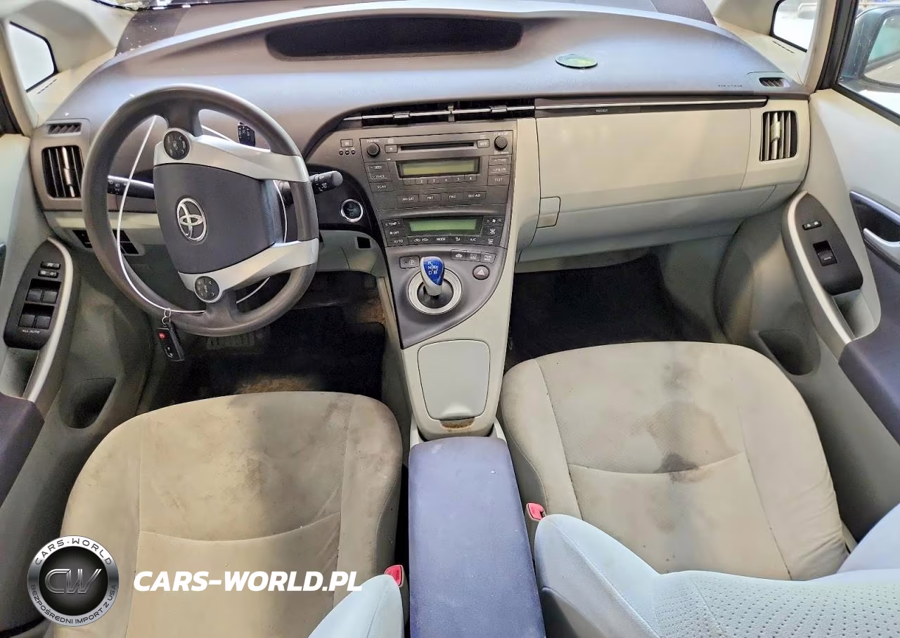 2011 Toyota Prius Two VIN:JTDKN3DU5B0320166 - 8