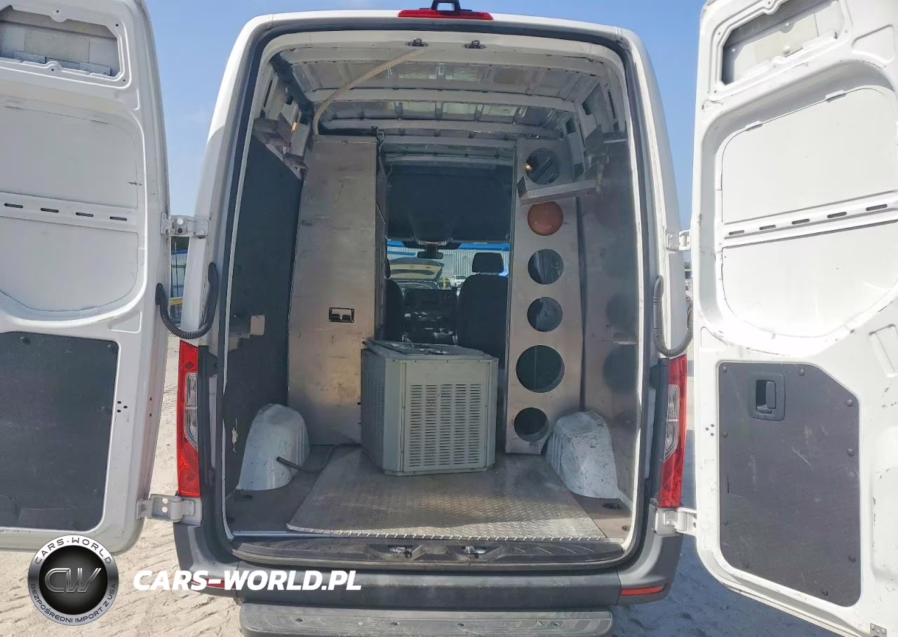 2024 Mercedes-Benz Sprinter 2500 VIN:W1Y4KBHY4RT163890 - 10